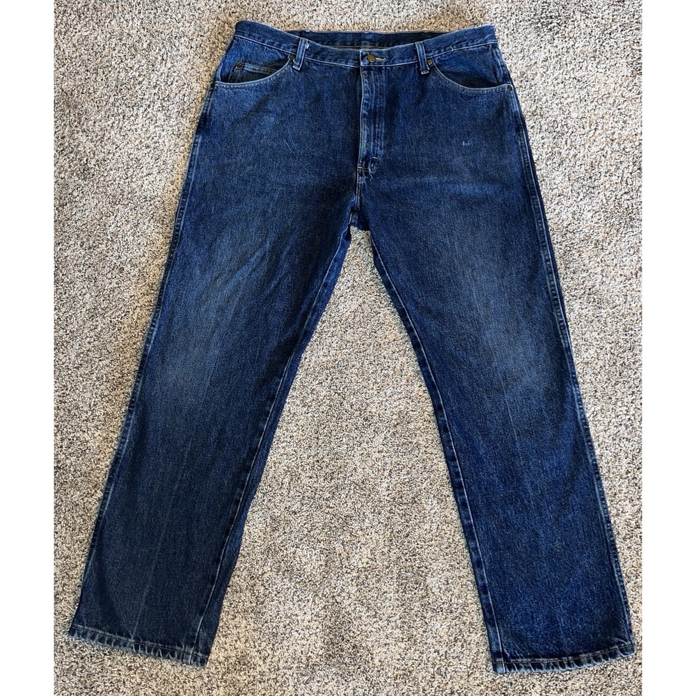 Wrangler Men's 40x32 Regular Fit Straight‎ Leg Jean